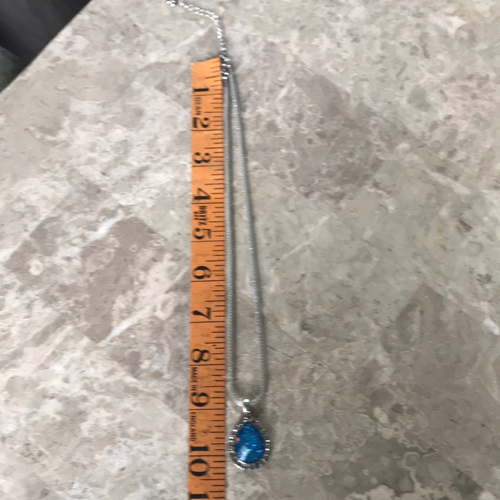 PRICE DROP 🌻 Blue Antique Silver Pendant Necklace - Picture 3 of 4